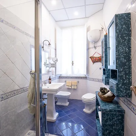 Appartement La Presentosa- Elegant Full San Giovanni Rome