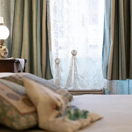 Appartement La Presentosa- Elegant Full San Giovanni Rome